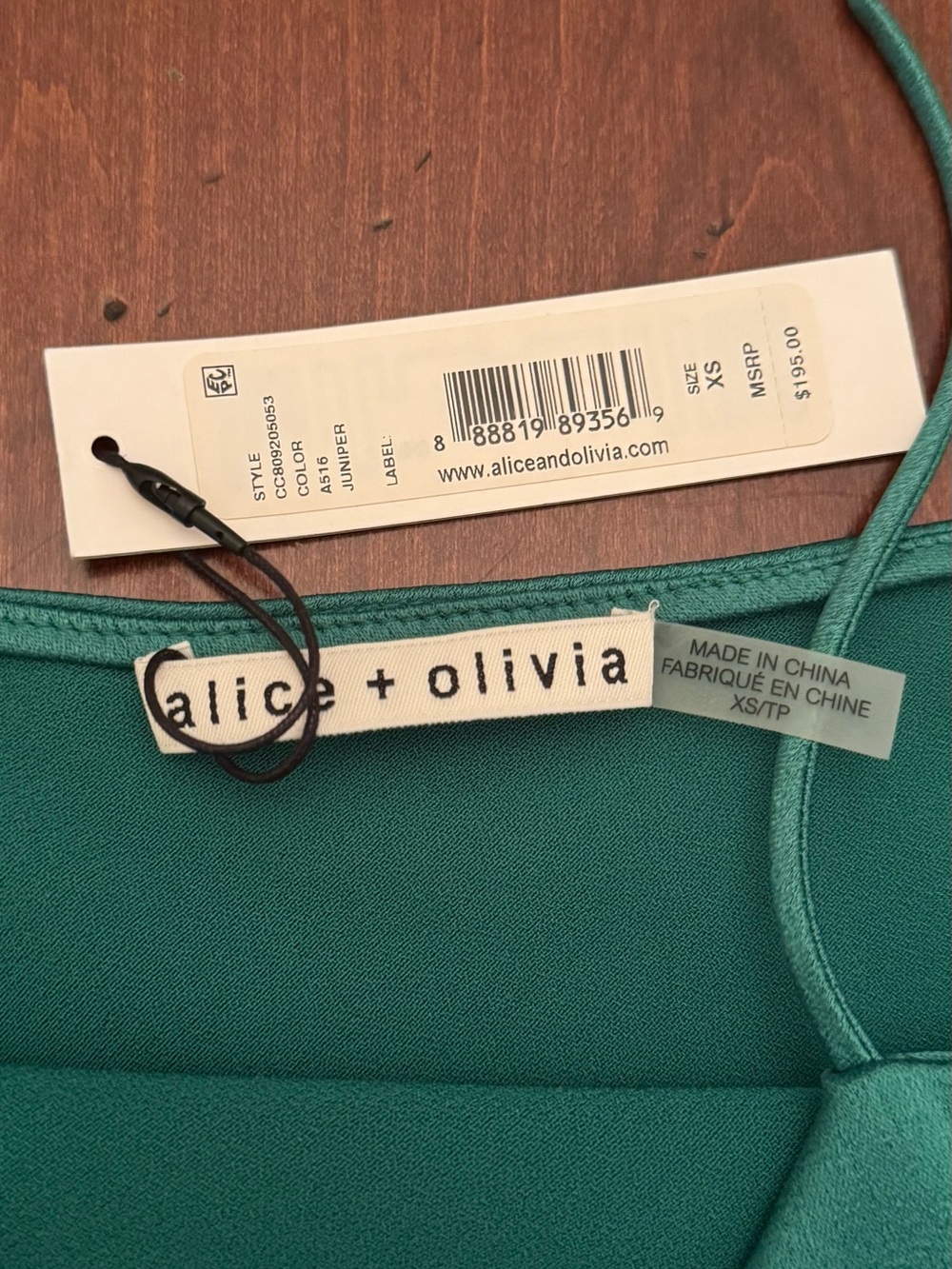ALICE + OLIVIA
Alice + Olivia Harmon Drapey Slip Tank - Picture 5 of 5